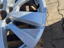 Load image into Gallery viewer, 1x Alufelge 17 Zoll 5x108 9809687177 Peugeot 3008 Rim Wheel FEL8489916839iu