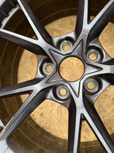 Load image into Gallery viewer, 1x Alufelge 19 Zoll 8.0" 5x114.3 Zum Streichen 52910-S0200 Hyundai I30 Iii FEL3179080407ks
