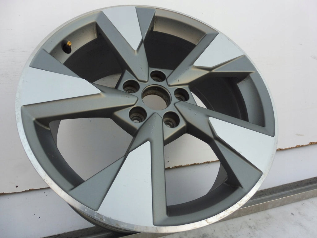 1x Alufelge 18 Zoll 8.0" 5x112 46ET Glanz Schwarz 8V0601025DT Audi A3 Rim Wheel FEL2632950160eq