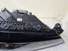 Laden Sie das Bild in den Galerie-Viewer, Frontscheinwerfer Skoda Superb III 3V1941016D 992941571AA LED Rechts Headlight