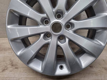 Load image into Gallery viewer, 1x Alufelge 17 Zoll 7.0&quot; 5x115 46ET 0P044K5 Opel Zafira C Rim Wheel