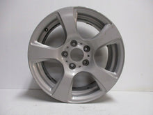 Load image into Gallery viewer, 1x Alufelge 17 Zoll 4770239 BMW 3 E90 Rim Wheel