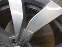 Laden Sie das Bild in den Galerie-Viewer, 1x Alufelge 20 Zoll 9.0" 5x112 33ET 760601025C VW Touareg Rim Wheel FEL4777945598io