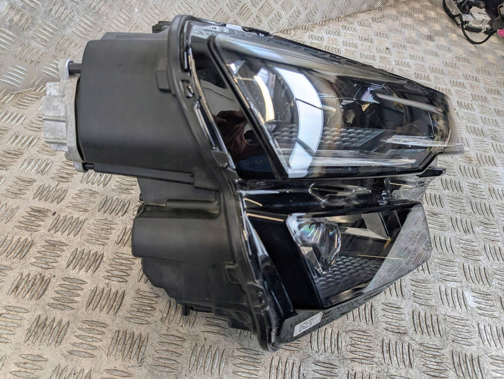 Frontscheinwerfer Skoda Karoq 57B941036B Rechts Scheinwerfer Headlight SCH6361186530ce
