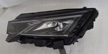 Laden Sie das Bild in den Galerie-Viewer, Frontscheinwerfer Skoda Octavia IV 5E4941035 Full LED Links Headlight SCH4135427647tf