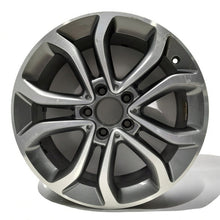 Laden Sie das Bild in den Galerie-Viewer, 1x Alufelge 17 Zoll 7.0&quot; 5x112 48,5ET A2054010200 Mercedes-Benz W205 Rim Wheel