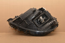 Laden Sie das Bild in den Galerie-Viewer, Frontscheinwerfer Mercedes-Benz Cla A1189060801 Rechts Scheinwerfer Headlight SCH3664288684jn