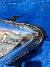 Laden Sie das Bild in den Galerie-Viewer, Frontscheinwerfer Dacia Sandero II 260608143 Links Scheinwerfer Headlight