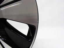 Laden Sie das Bild in den Galerie-Viewer, 1x Alufelge 18 Zoll 7.5&quot; 5x108 50,5ET Glanz Schwarz 31680403 Volvo Xc40