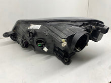 Laden Sie das Bild in den Galerie-Viewer, Frontscheinwerfer Skoda Superb III 3V1941016A Xenon Rechts Headlight