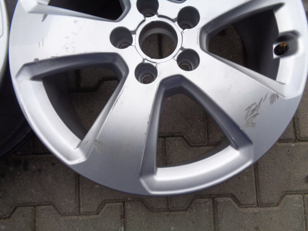 4x Alufelge 17 Zoll 6.0" 5x112 48ET Glanz Silber 8V0601025C Audi A3 Golf