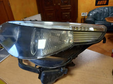 Laden Sie das Bild in den Galerie-Viewer, Frontscheinwerfer BMW E60 E61 Xenon Ein Stück (Rechts oder Links) Headlight