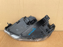 Load image into Gallery viewer, Frontscheinwerfer VW Caddy 2K8941006C Rechts Scheinwerfer Headlight SCH8306549872jr