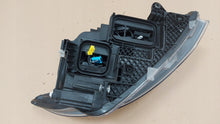 Laden Sie das Bild in den Galerie-Viewer, Frontscheinwerfer Mercedes-Benz Vito W447 A4479060101 1EX01128465 Links SCH3808318308rz