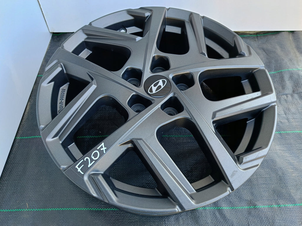1x Alufelge 17 Zoll 7.0" 5x114.3 50ET BE400ADE07GR Hyundai Kona Rim Wheel
