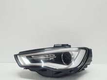 Load image into Gallery viewer, Frontscheinwerfer Audi A3 8V0941005 Xenon Ein Stück (Rechts oder Links)