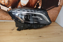 Laden Sie das Bild in den Galerie-Viewer, Frontscheinwerfer Mercedes-Benz Gla A1569061800 Xenon Rechts Headlight SCH1871243094ds