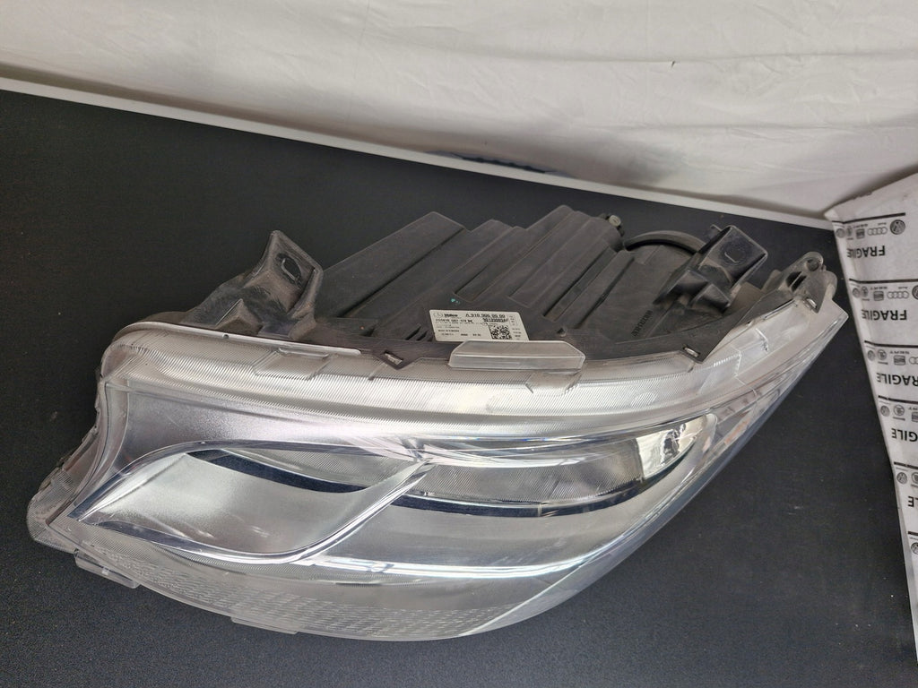 Frontscheinwerfer Mercedes-Benz Sprinter A9109060000 Links Headlight SCH8266578683vg