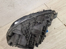 Laden Sie das Bild in den Galerie-Viewer, Frontscheinwerfer Mercedes-Benz Cla A1189063200 Rechts Scheinwerfer Headlight