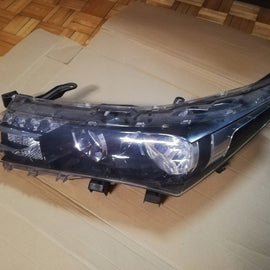 Frontscheinwerfer Toyota Corolla 81170-02E71-00 Links Scheinwerfer Headlight SCH6373195598kl