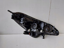 Load image into Gallery viewer, Frontscheinwerfer Opel Corsa E 39108222 Links Scheinwerfer Headlight