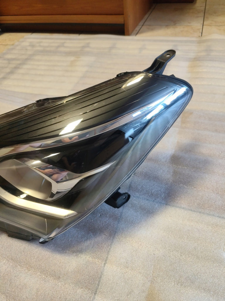 Frontscheinwerfer Toyota Yaris 81170-0DJ90 LED Links Scheinwerfer Headlight SCH4569380376cm