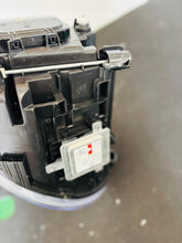 Load image into Gallery viewer, Frontscheinwerfer VW New Beetle 5CZ941031 Xenon Links Scheinwerfer Headlight SCH6109340699mp