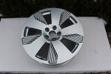 Load image into Gallery viewer, 1x Alufelge 19 Zoll 8.5&quot; 5x112 4KE601025Q Audi E-Tron Rim Wheel