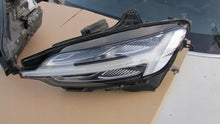 Laden Sie das Bild in den Galerie-Viewer, Frontscheinwerfer Volvo V60 I S60 III 32420496 LED Ein Stück (Rechts oder Links) SCH6014956004cg