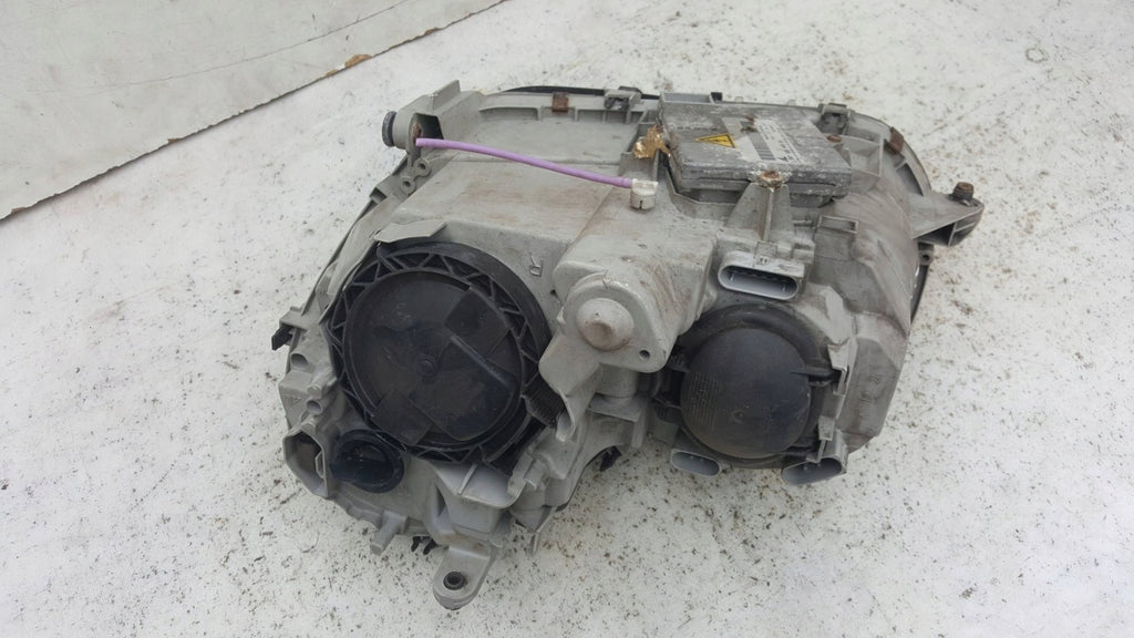 Frontscheinwerfer Mercedes-Benz W203 0301166276 Xenon Rechts Headlight SCH2546809157dg