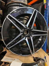 Laden Sie das Bild in den Galerie-Viewer, 1x Alufelge 18 Zoll 7.5" 5x112 A2064011700 Mercedes-Benz W206 Rim Wheel FEL6489855643uk