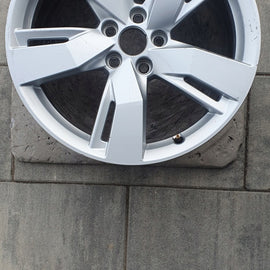 1x Alufelge 19 Zoll 8.0