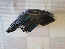 Laden Sie das Bild in den Galerie-Viewer, Frontscheinwerfer Hyundai I10 92102-B9000 Rechts Scheinwerfer Headlight