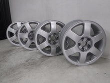 Load image into Gallery viewer, 1x Alufelge 15 Zoll 6.0&quot; 5x100 38ET Glanz Silber 6L0601025F Audi Golf Polo