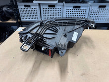 Laden Sie das Bild in den Galerie-Viewer, Frontscheinwerfer Opel 9851881680 LED Links Scheinwerfer Headlight SCH7923809988bs