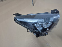 Load image into Gallery viewer, Frontscheinwerfer Mazda II D09K-51030 Rechts Scheinwerfer Headlight SCH7316106014ff