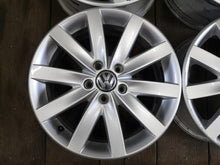 Laden Sie das Bild in den Galerie-Viewer, 4x Alufelge 17 Zoll 7.0" 5x112 54ET Glanz Silber 5K0601025F VW I Rim Wheel FEL6836662159io