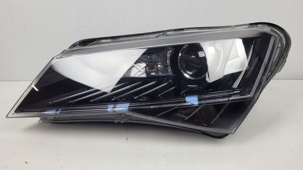 Frontscheinwerfer Skoda Superb III 3V1941015B Xenon Links Scheinwerfer Headlight SCH1393992870ly