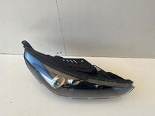 Laden Sie das Bild in den Galerie-Viewer, Frontscheinwerfer Hyundai I30 G4921-21060 Full LED Rechts Scheinwerfer Headlight