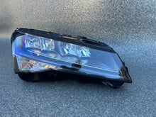 Laden Sie das Bild in den Galerie-Viewer, Frontscheinwerfer Skoda Superb III 3V1941016C LED Rechts Scheinwerfer Headlight