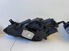 Laden Sie das Bild in den Galerie-Viewer, Frontscheinwerfer Ford Kuga LV4B-13E016-AP Full LED Rechts oder Links SCH7868784619df
