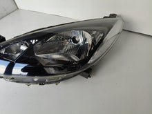Laden Sie das Bild in den Galerie-Viewer, Frontscheinwerfer Mazda 2 Links Scheinwerfer Headlight SCH4477601988yp