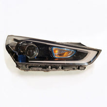 Laden Sie das Bild in den Galerie-Viewer, Frontscheinwerfer Hyundai Ioniq 92102-G2120 Xenon Rechts Scheinwerfer Headlight