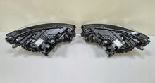 Laden Sie das Bild in den Galerie-Viewer, Frontscheinwerfer BMW 2 Active Tourer U06 5A42247 5A42248 Full LED Ein Satz SCH4504945217tf