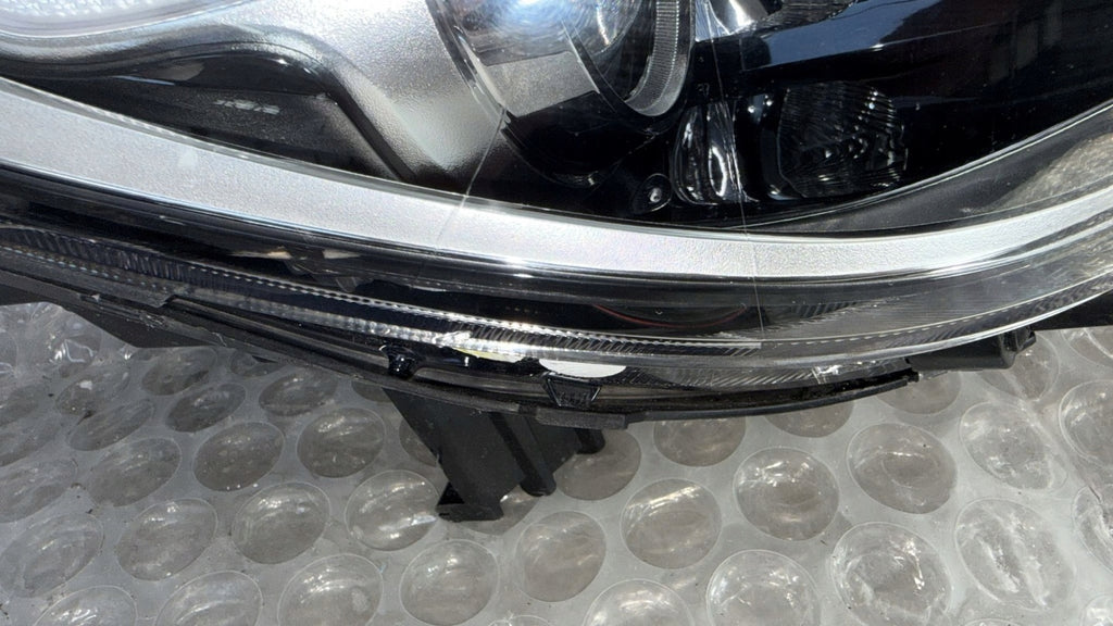 Frontscheinwerfer Hyundai I30 Rechts Scheinwerfer Headlight SCH4681746273nm