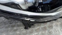 Laden Sie das Bild in den Galerie-Viewer, Frontscheinwerfer Hyundai I30 Rechts Scheinwerfer Headlight SCH4681746273nm