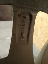 Laden Sie das Bild in den Galerie-Viewer, 1x Alufelge 16 Zoll 7.0&quot; 5x112 40ET 8V0601025BD Audi A3 Rim Wheel