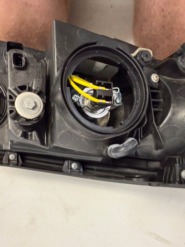 Frontscheinwerfer Hyundai Santa I Fe 92101-2BXXX Ein Stück (Rechts oder Links) SCH2593301897dk