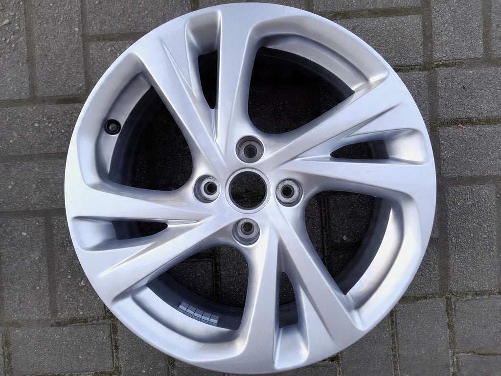 1x Alufelge 17 Zoll 7.0" 4x108 38ET Glanz Silber 39182182 Opel Rim Wheel
