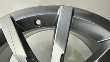 Load image into Gallery viewer, 1x Alufelge 18 Zoll 8.0" 5x112 44ET Glanz Grau 3G0601025Q VW Rim Wheel FEL1040525032mp